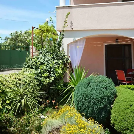 Apartman Tina Betina (Sibenik-Knin)